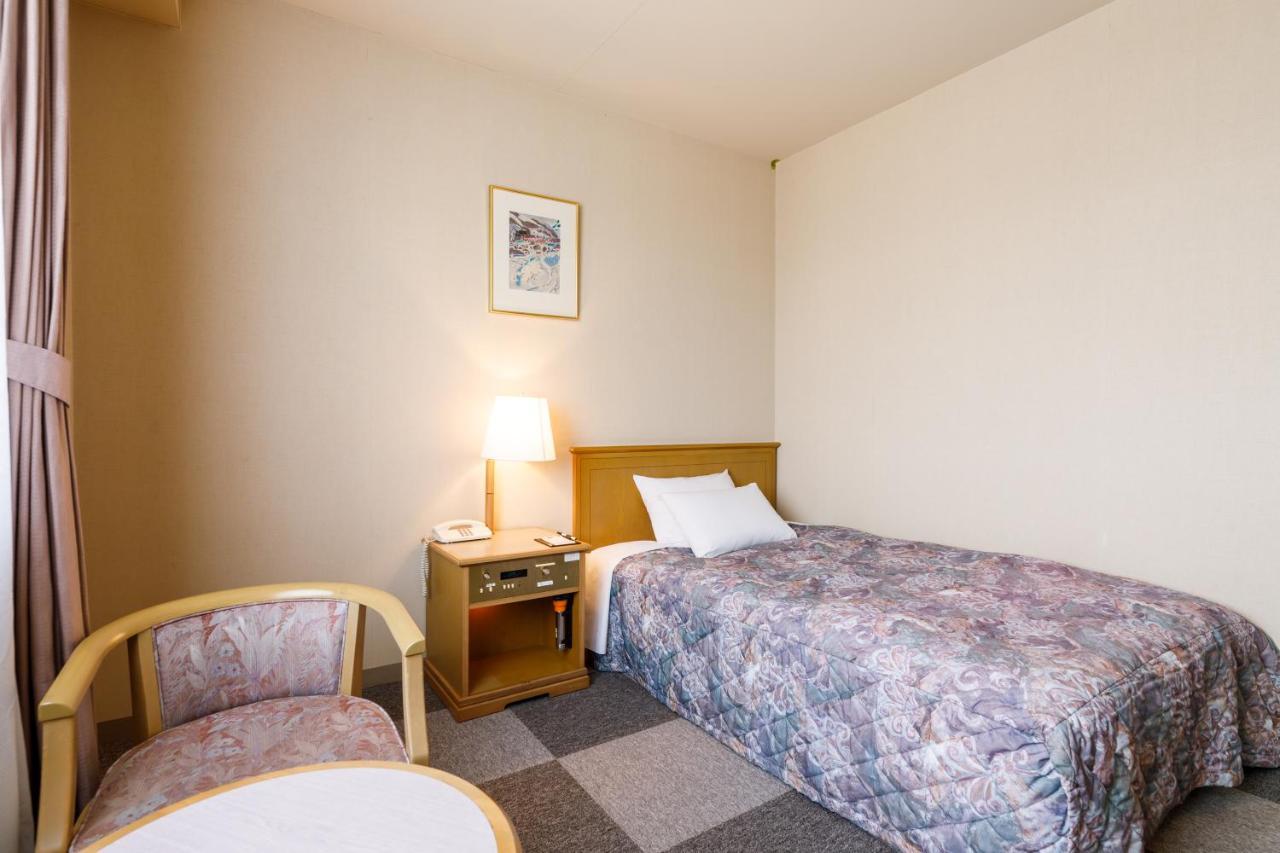 Fukuno Town Hotel A・Mieux Nanto Dış mekan fotoğraf